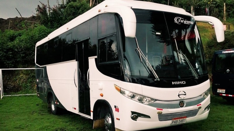 Passenger Mitsubishi Rosa